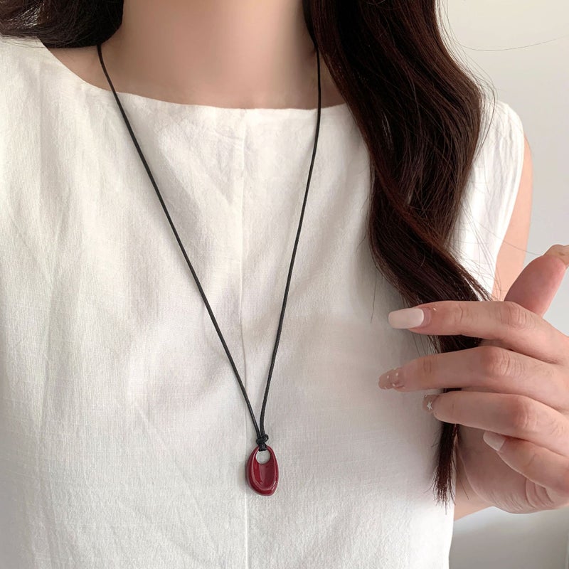 Black Cord Long Bean-Shaped Necklace For Women, Light Luxury Niche High-End Leather Cord Collarbone Chain, Accessory Sweater Chain - Image 5